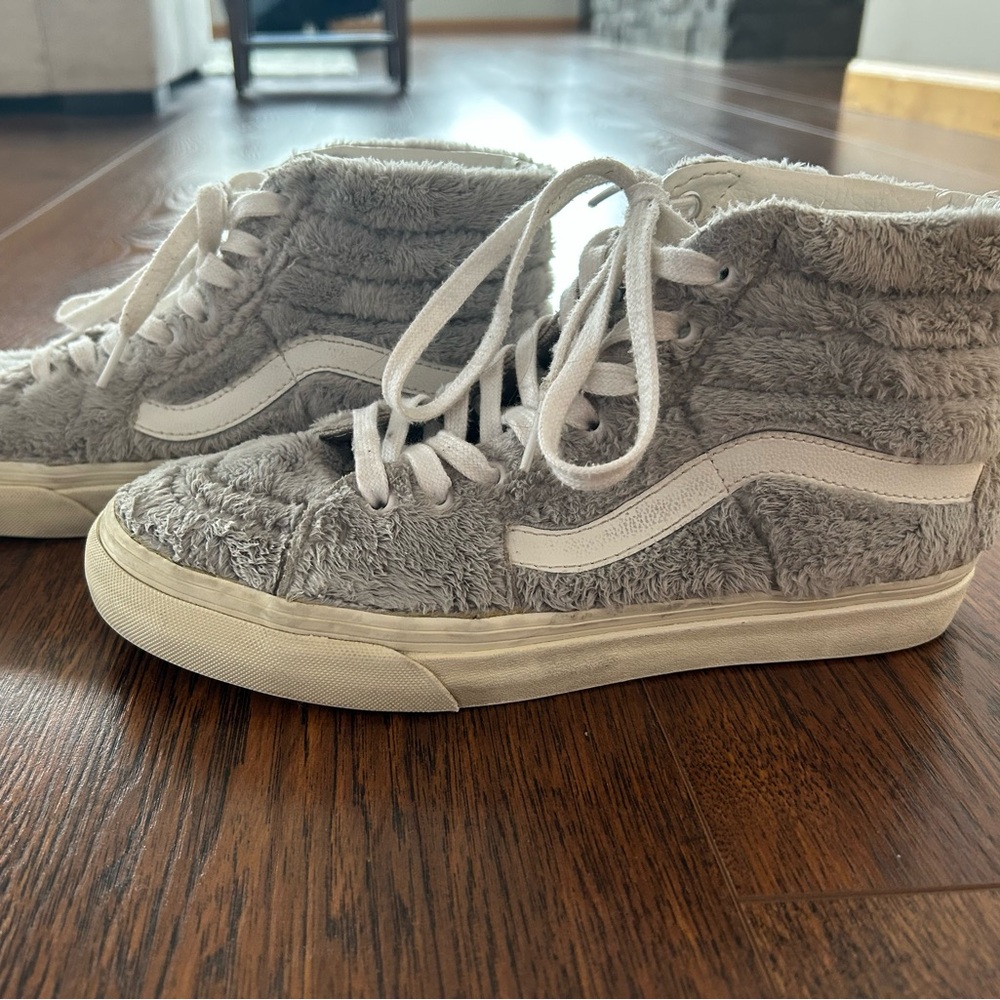 Vans - SK8-HI Faux Fur Hi Top Sneakers